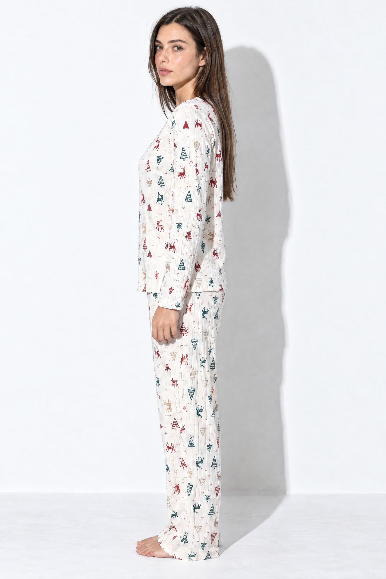 Desenli Pijama Takımı 3