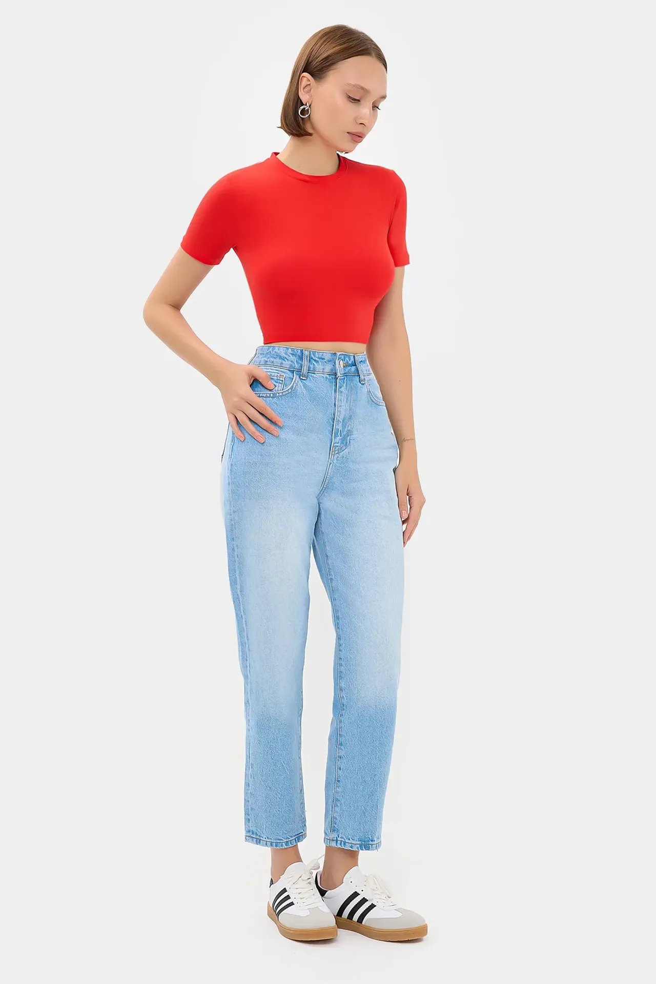 Crew Neck Basic Crop top