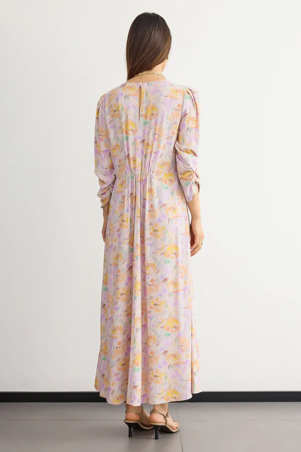 Printed Maxi Dress with V-Neck and Ruched Back 5