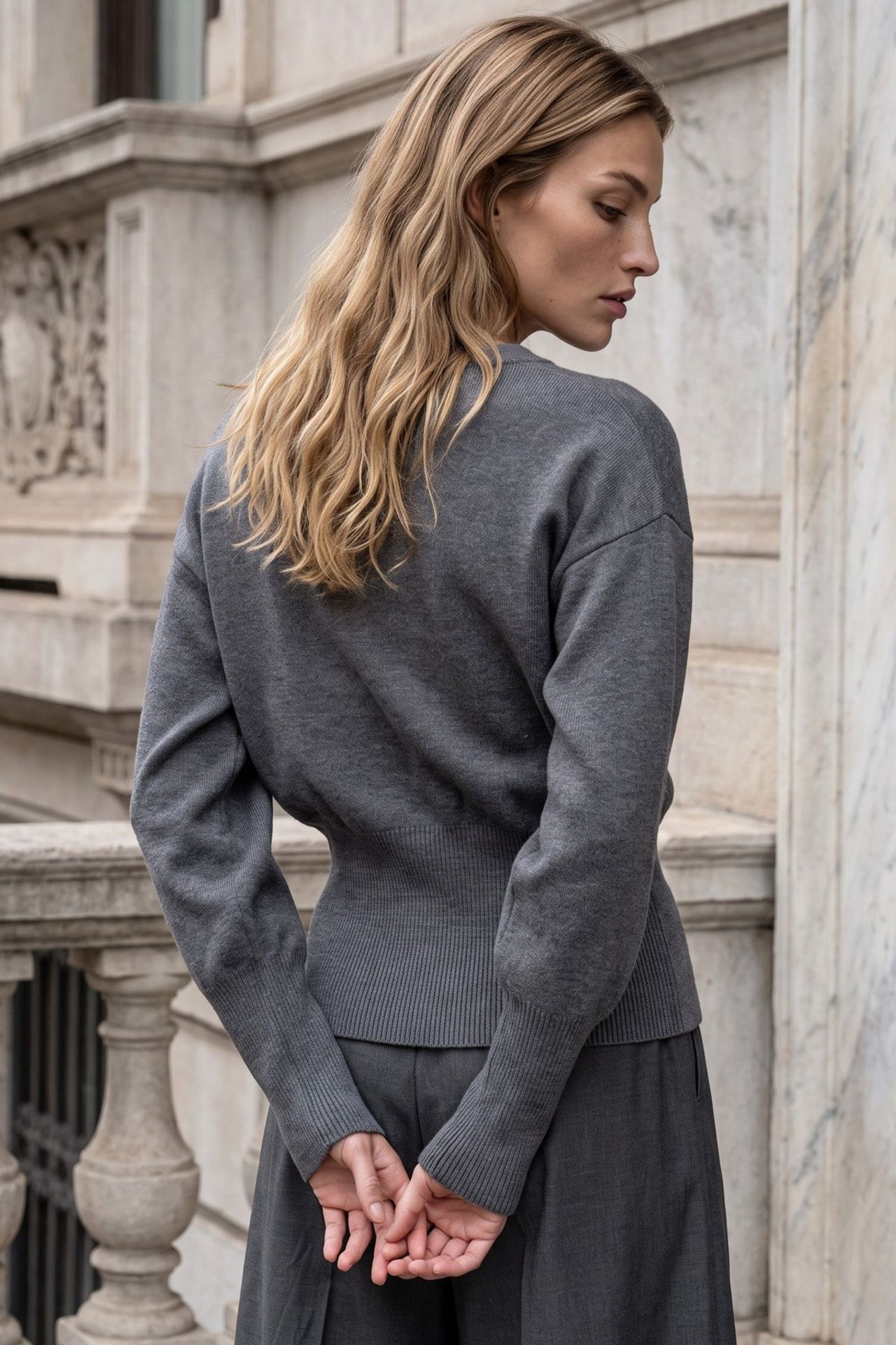 Soft Textured Fitted Knit Cardigan 4