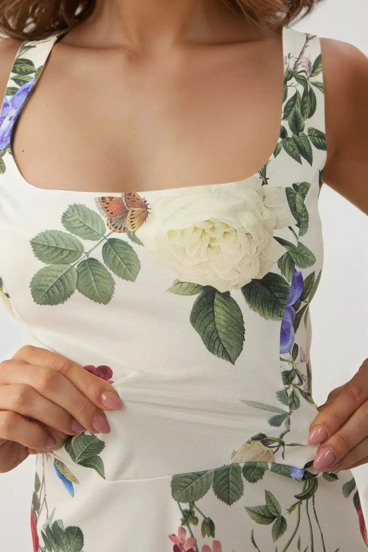 Bodycon Mini Dress with Square Collar and Floral Print