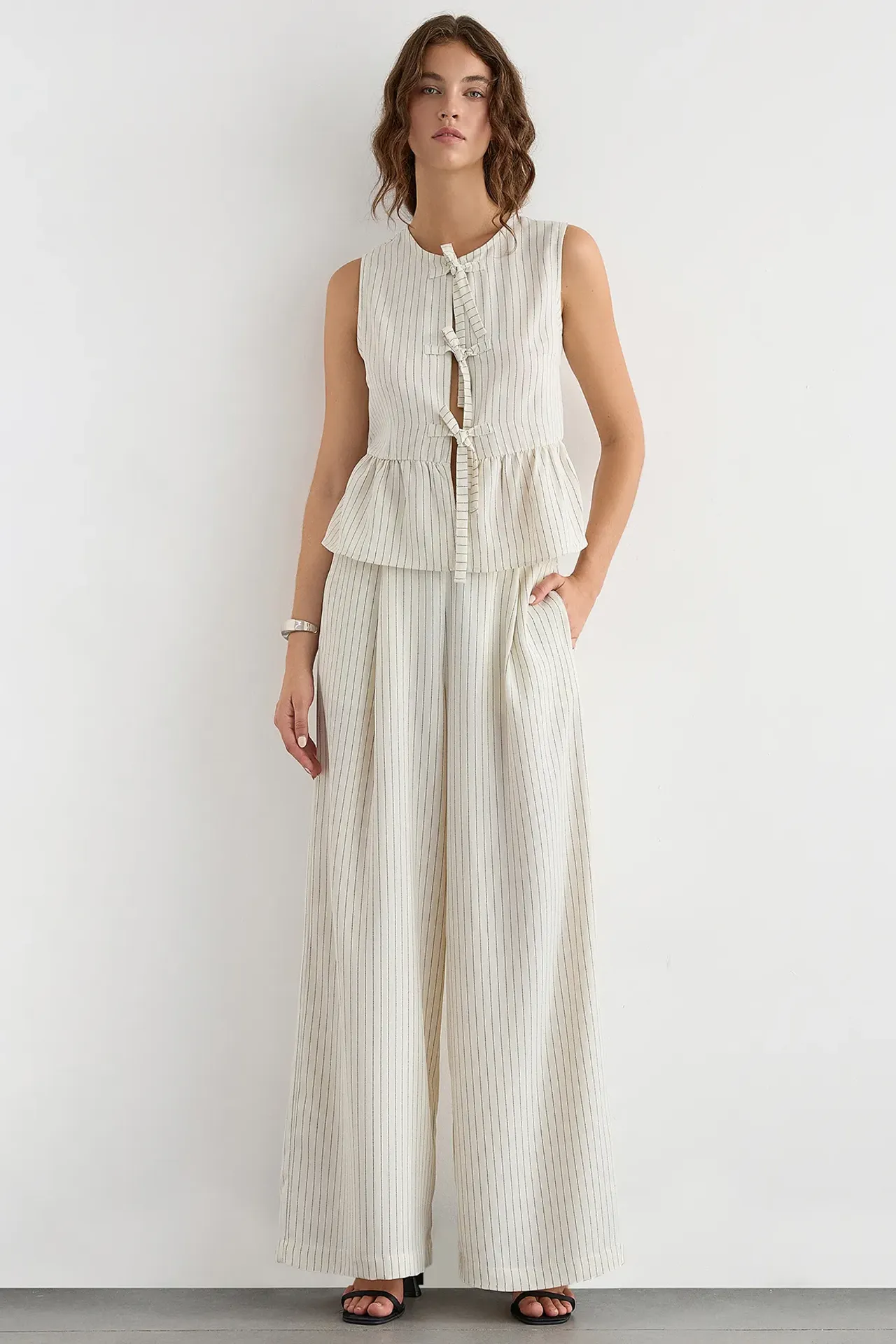 Wide-Leg Striped Pleated Pants