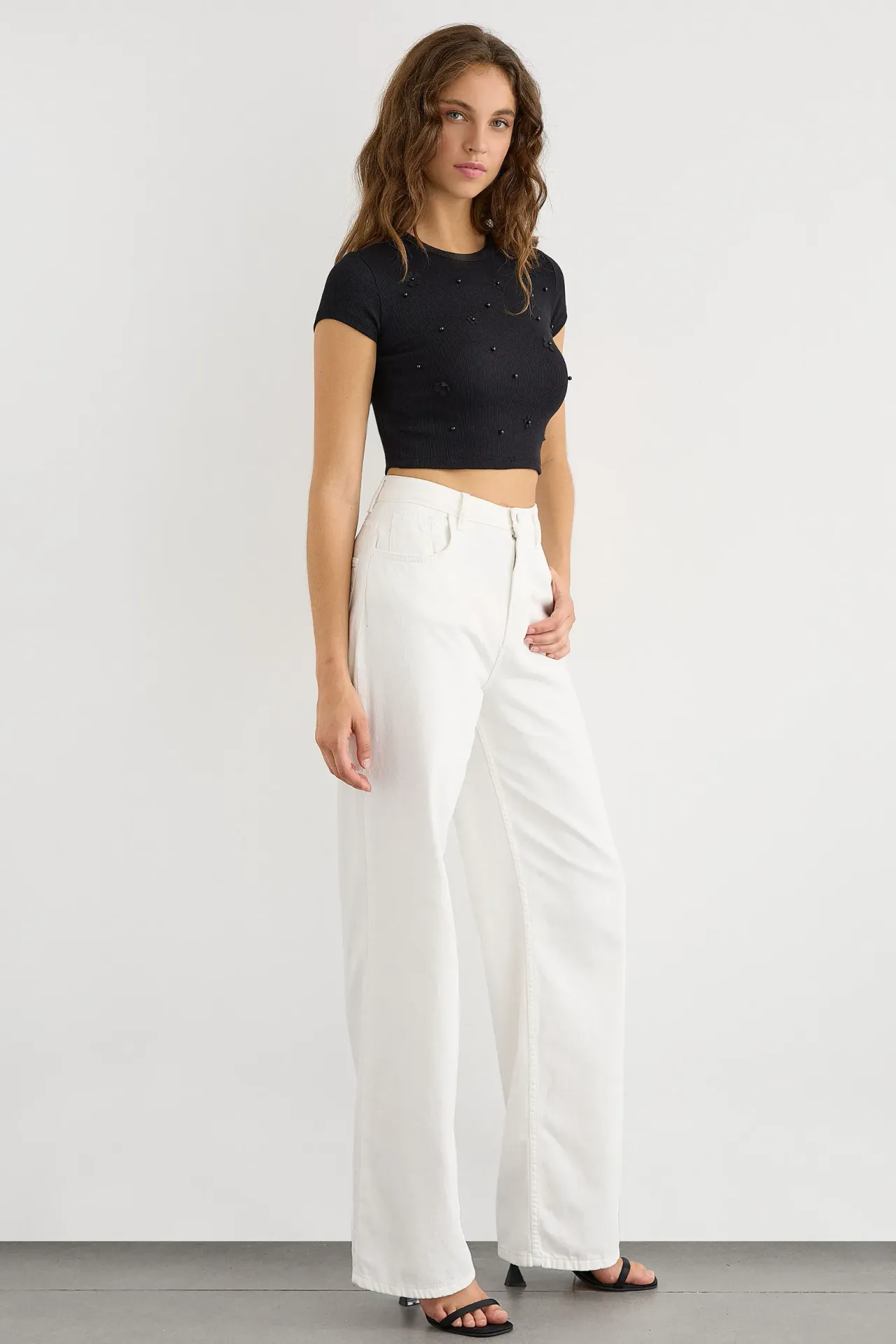 Embroidered Short-Sleeve Tee