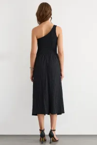 black-image-3