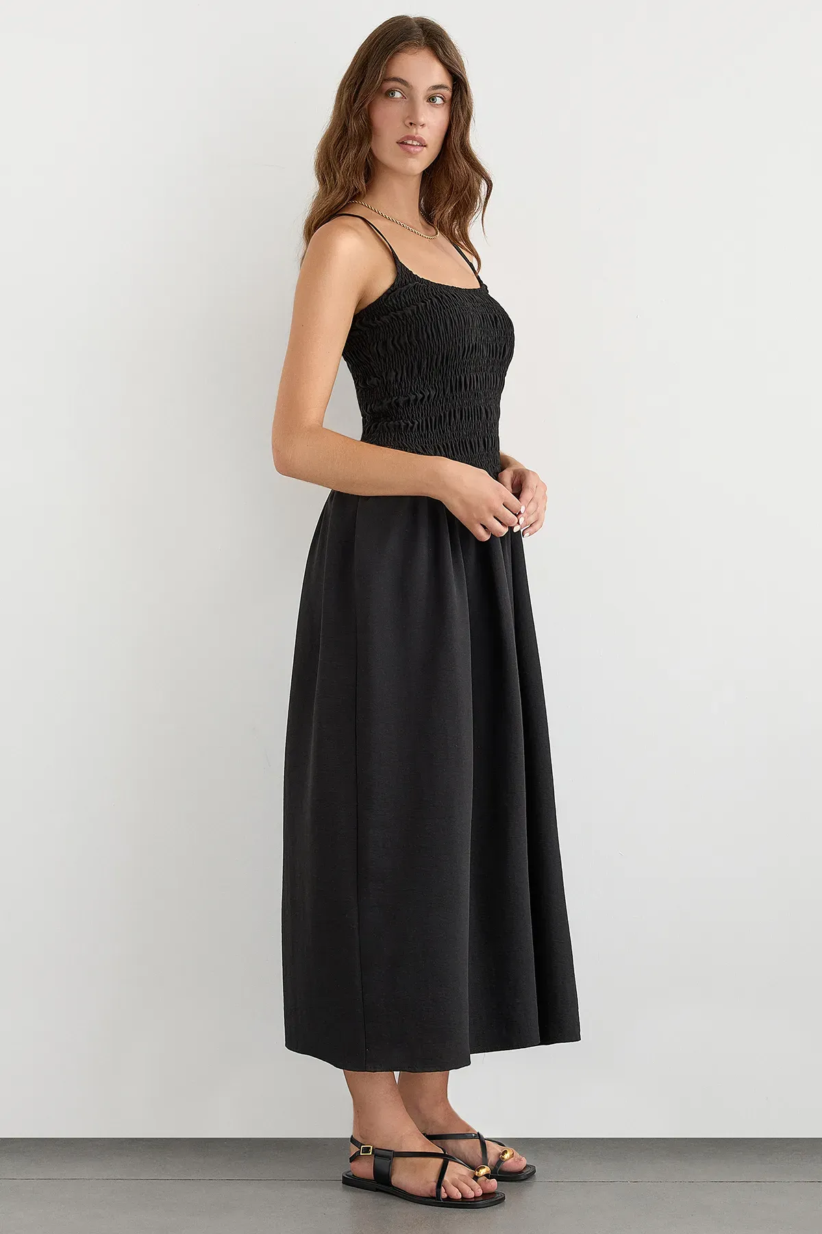 Sleeveless Smocked Midi Dress with Strap Detail 2