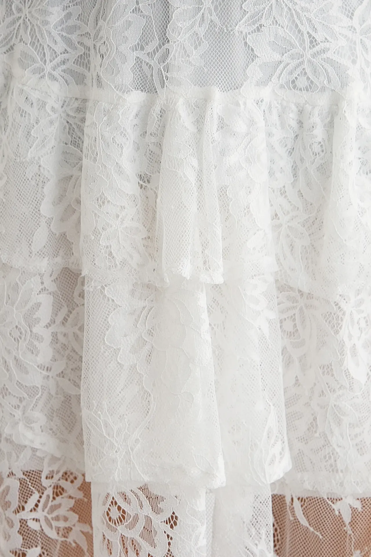 Ruffled Lace Elastic Waist Mini Skirt