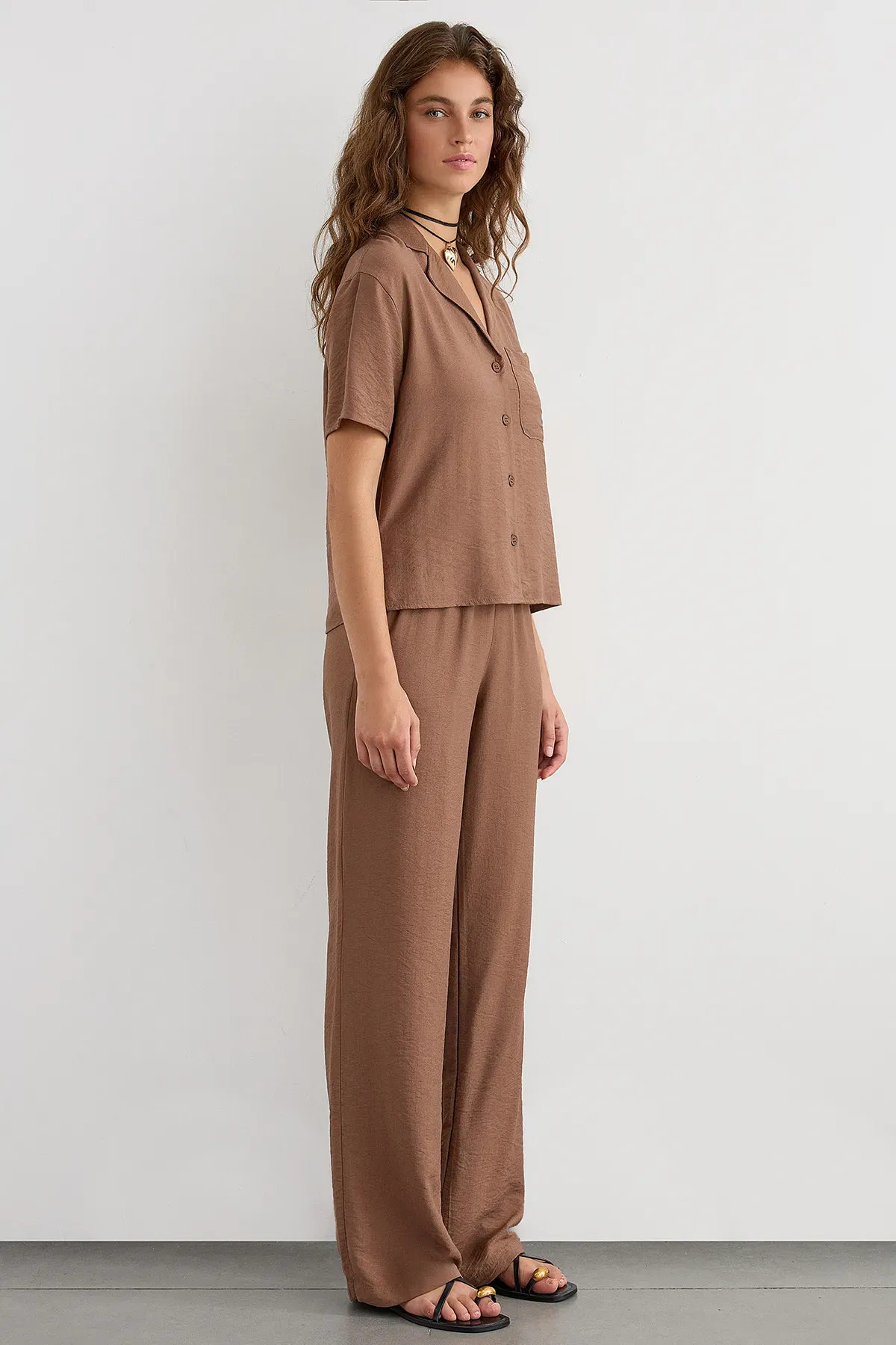 Short Sleeve Buttoned Coords Set with Shirt Collar 3