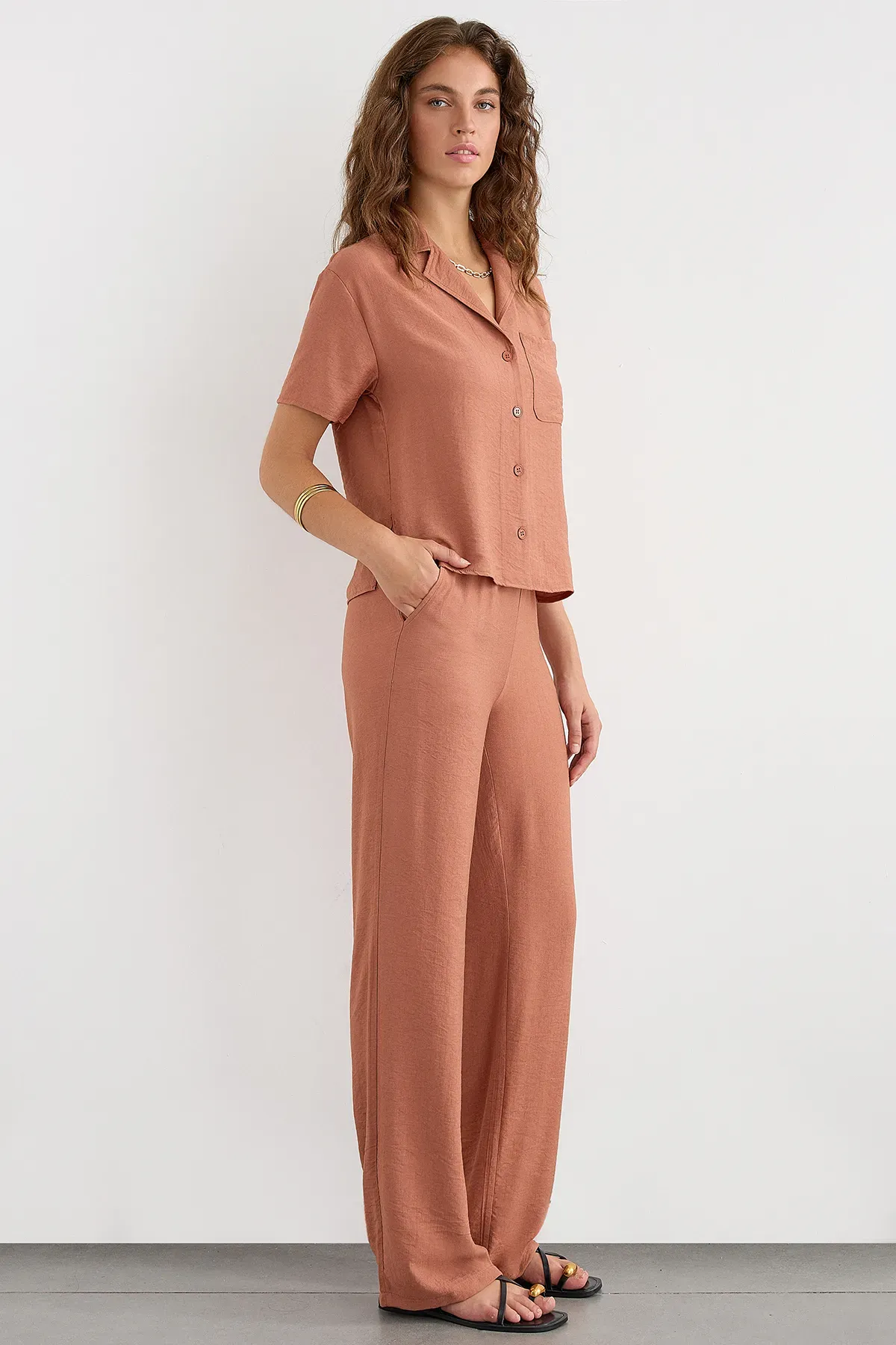 Short Sleeve Buttoned Coords Set with Shirt Collar 3
