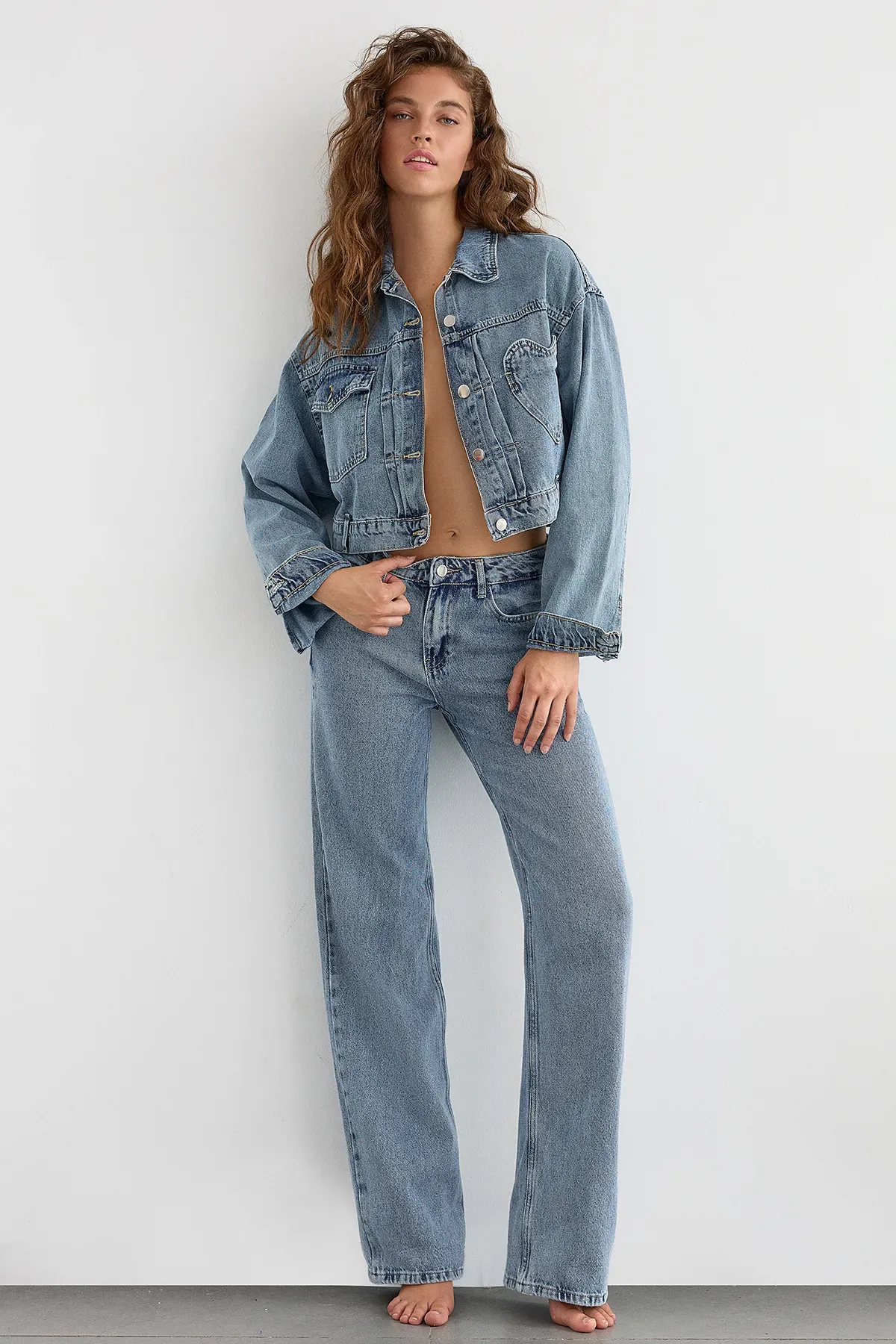 Heart Pocket Straight-Leg Mid-Rise Jeans 1