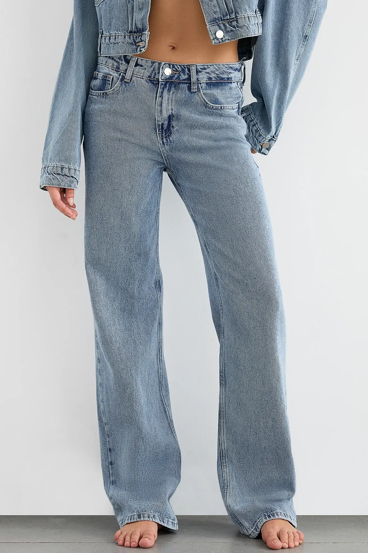 Heart Pocket Straight-Leg Mid-Rise Jeans