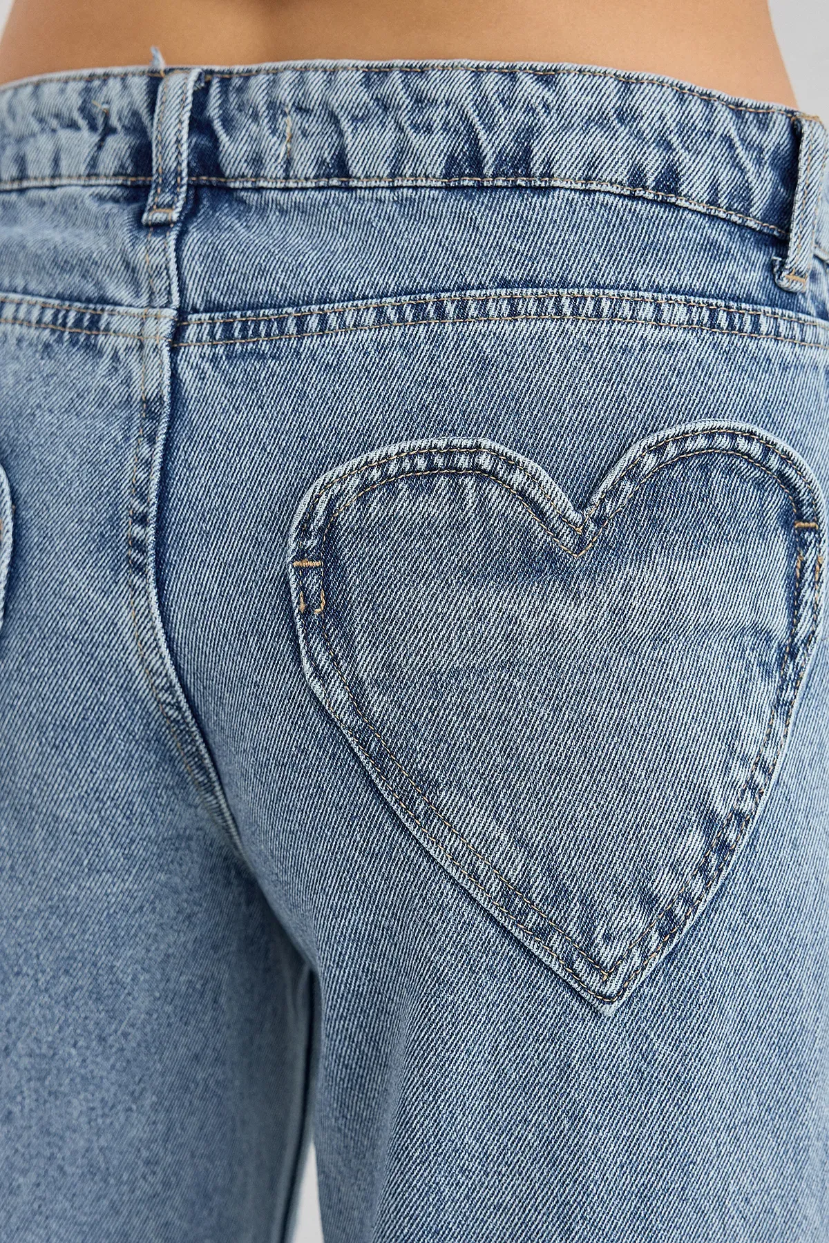 Heart Pocket Straight-Leg Mid-Rise Jeans 6