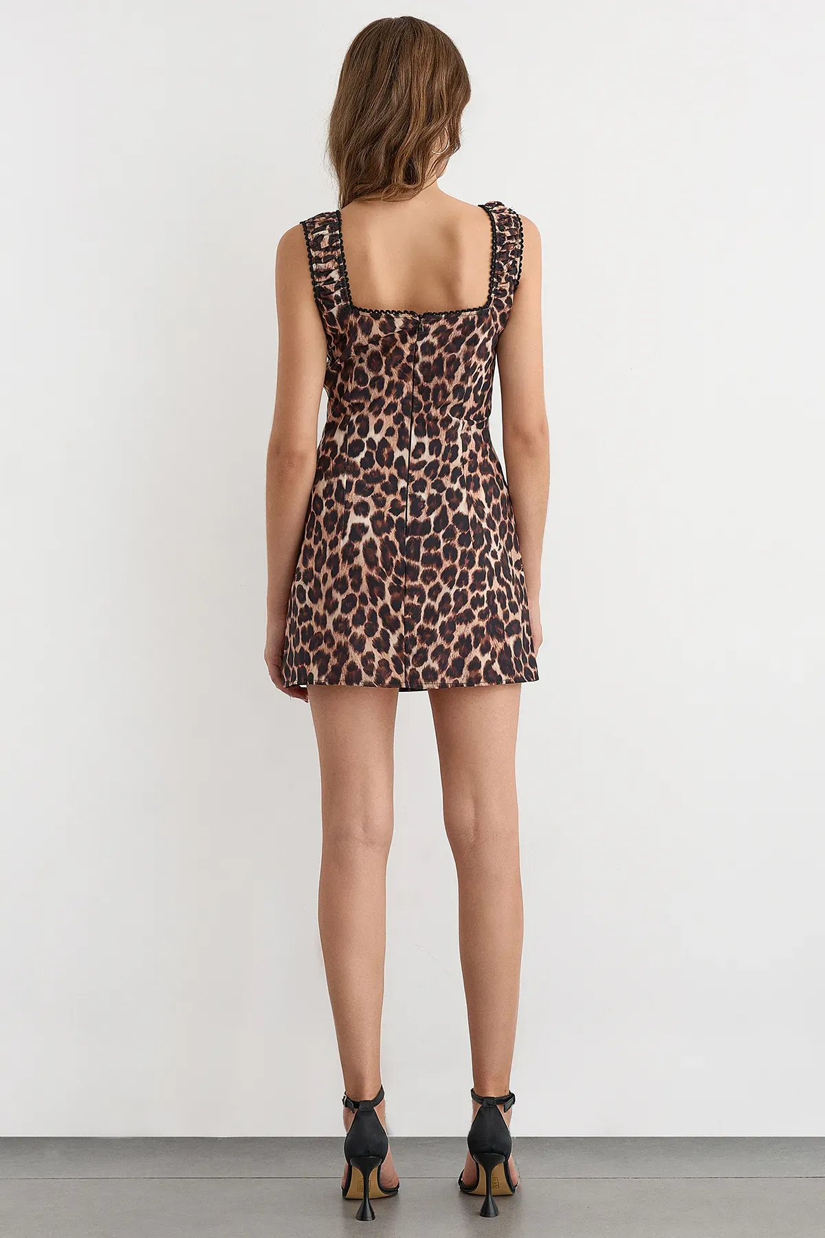 Animal Print Sleeveless Woven Mini Dress with Front Detail 5