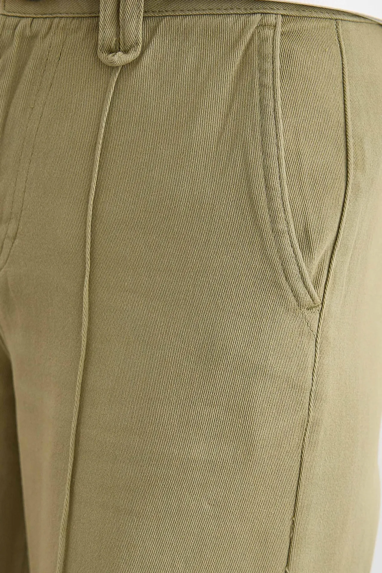 Mid-Rise Wide-Leg Pants with Pintuck Detail