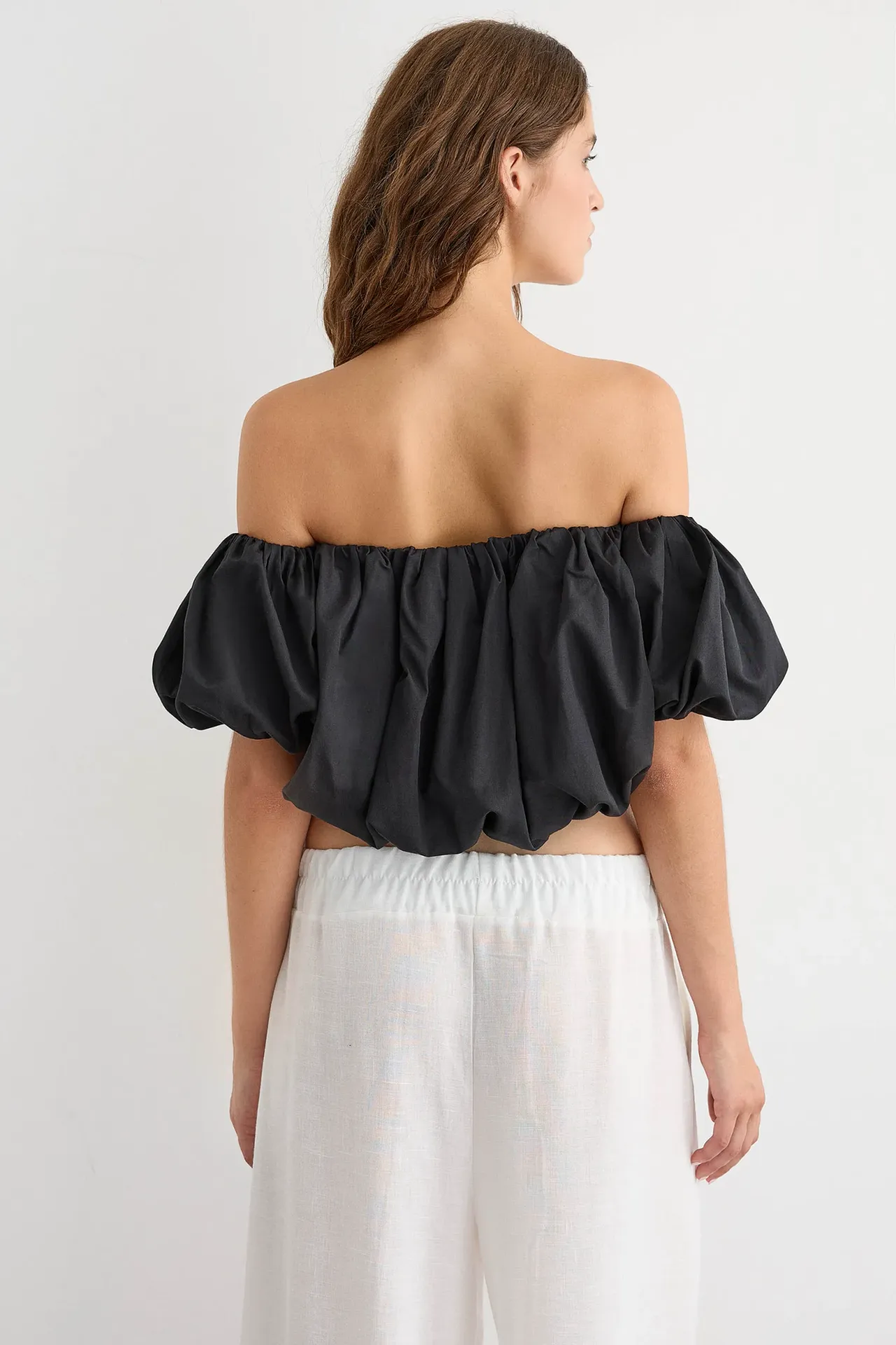 Cropped Balloon Sleeve Top