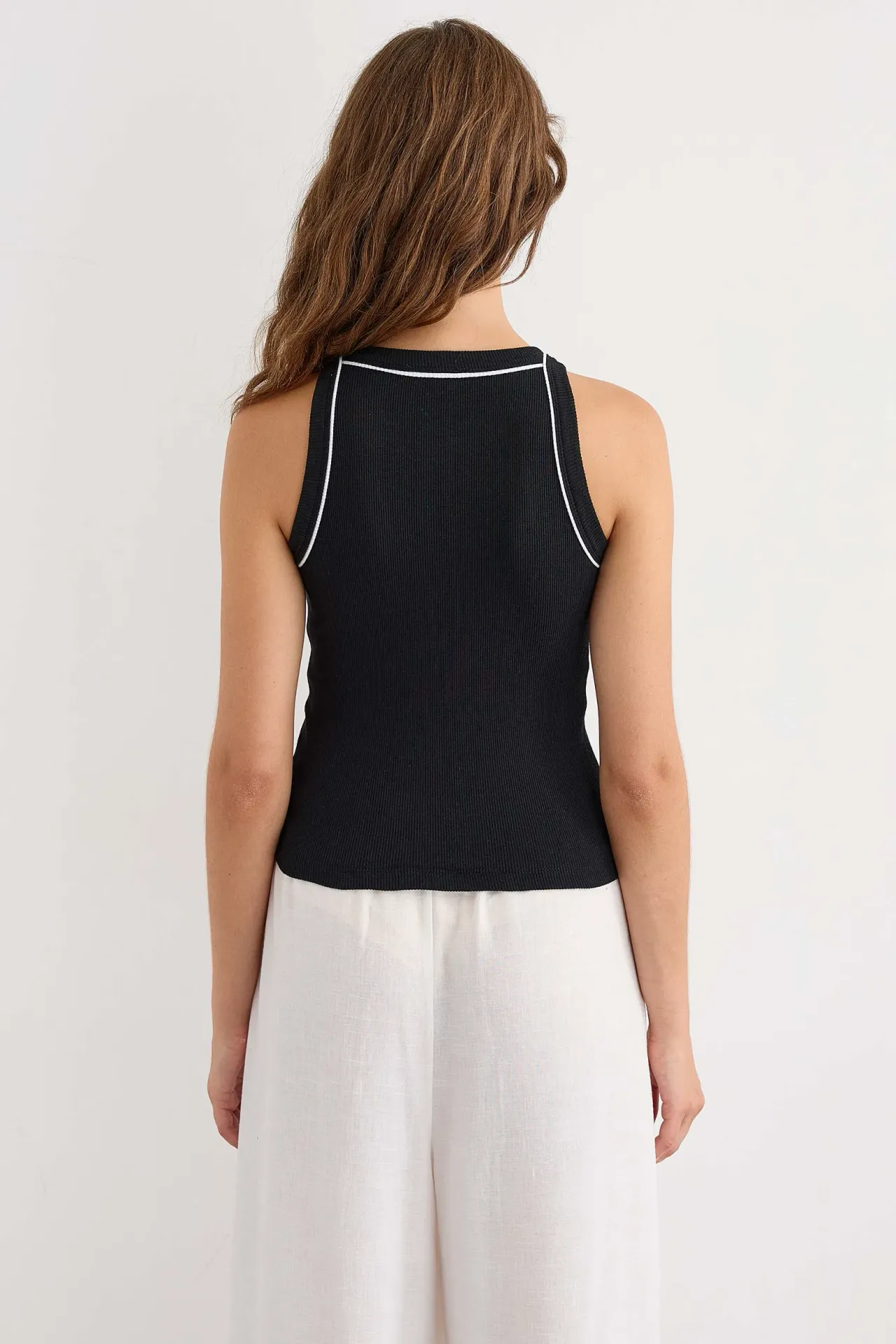 Contrast Ribbed Round Neck Sleeveless Camis