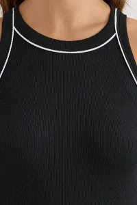 black-image-4