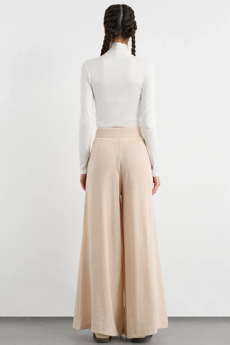 High-Waist Super Wide Leg Trousers with Button Detail 4