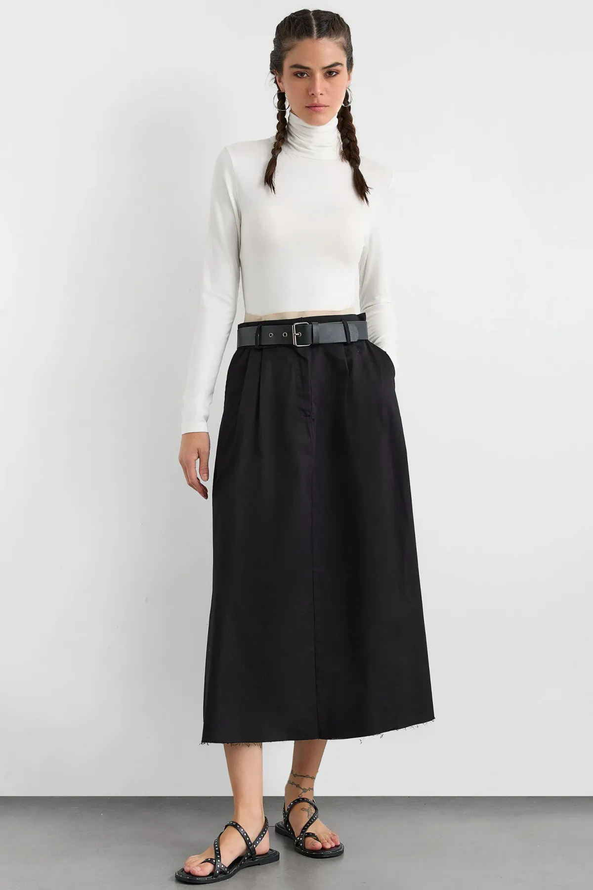 Belt-Detailed High-Waist Cotton Midi Skirt 3