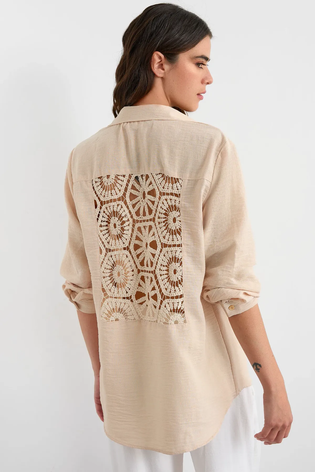 Crochet Buttoned Shirt with Back Detail 4