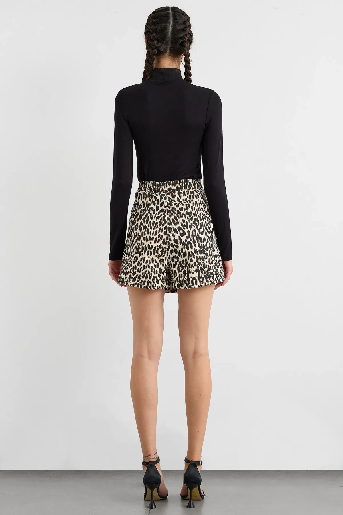 Animal Printed Wrap Mini Skirt 4