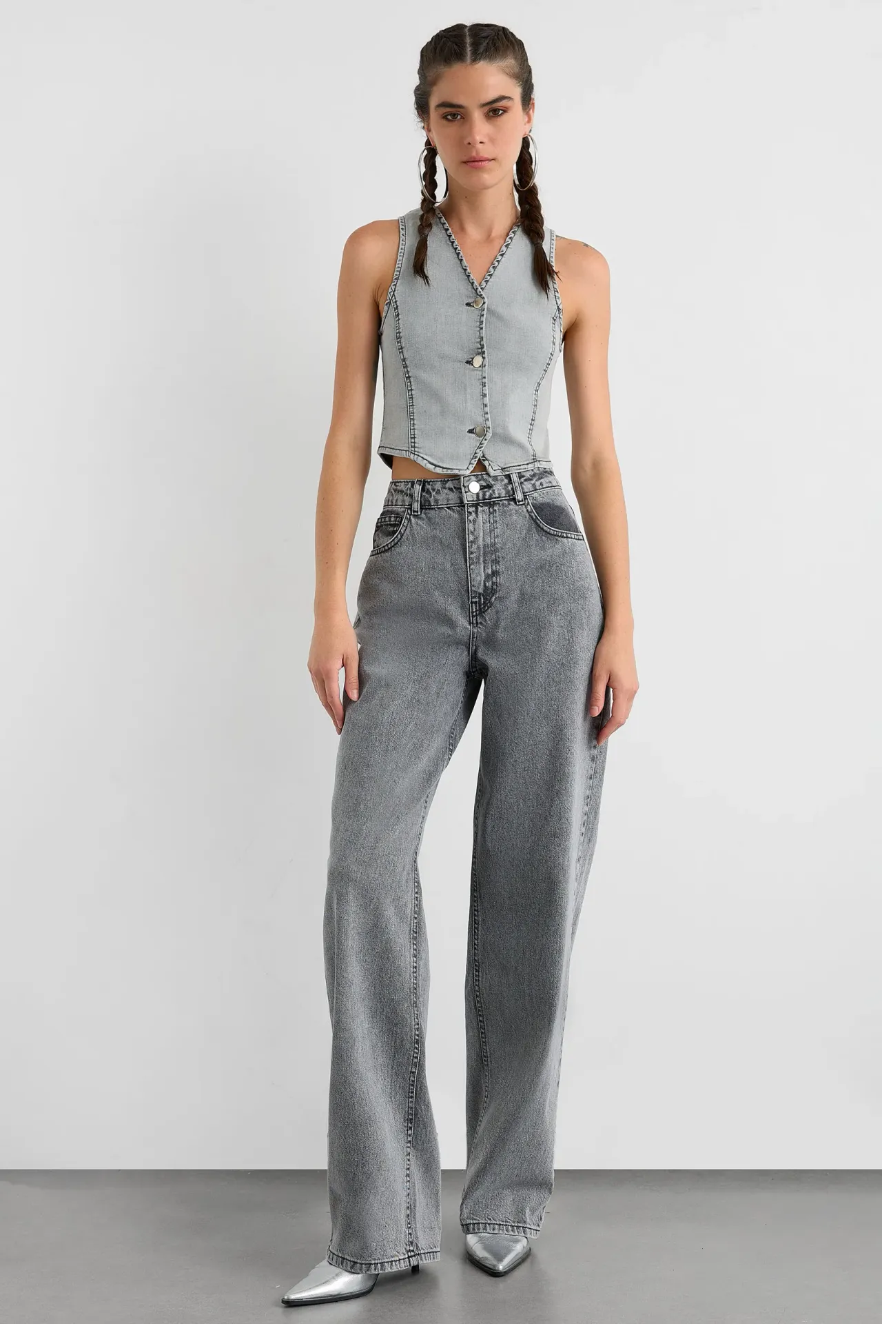 High Waist Wide Leg Jeans