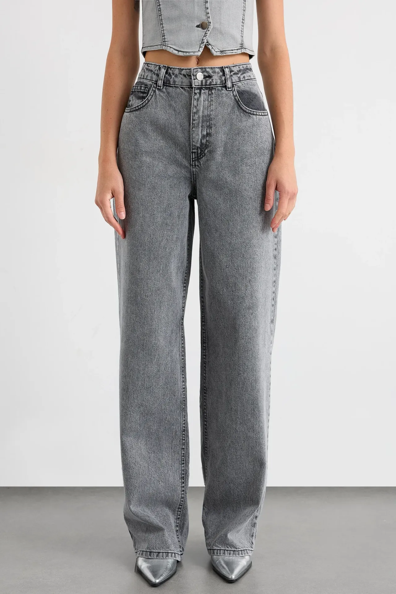 High Waist Wide Leg Jeans