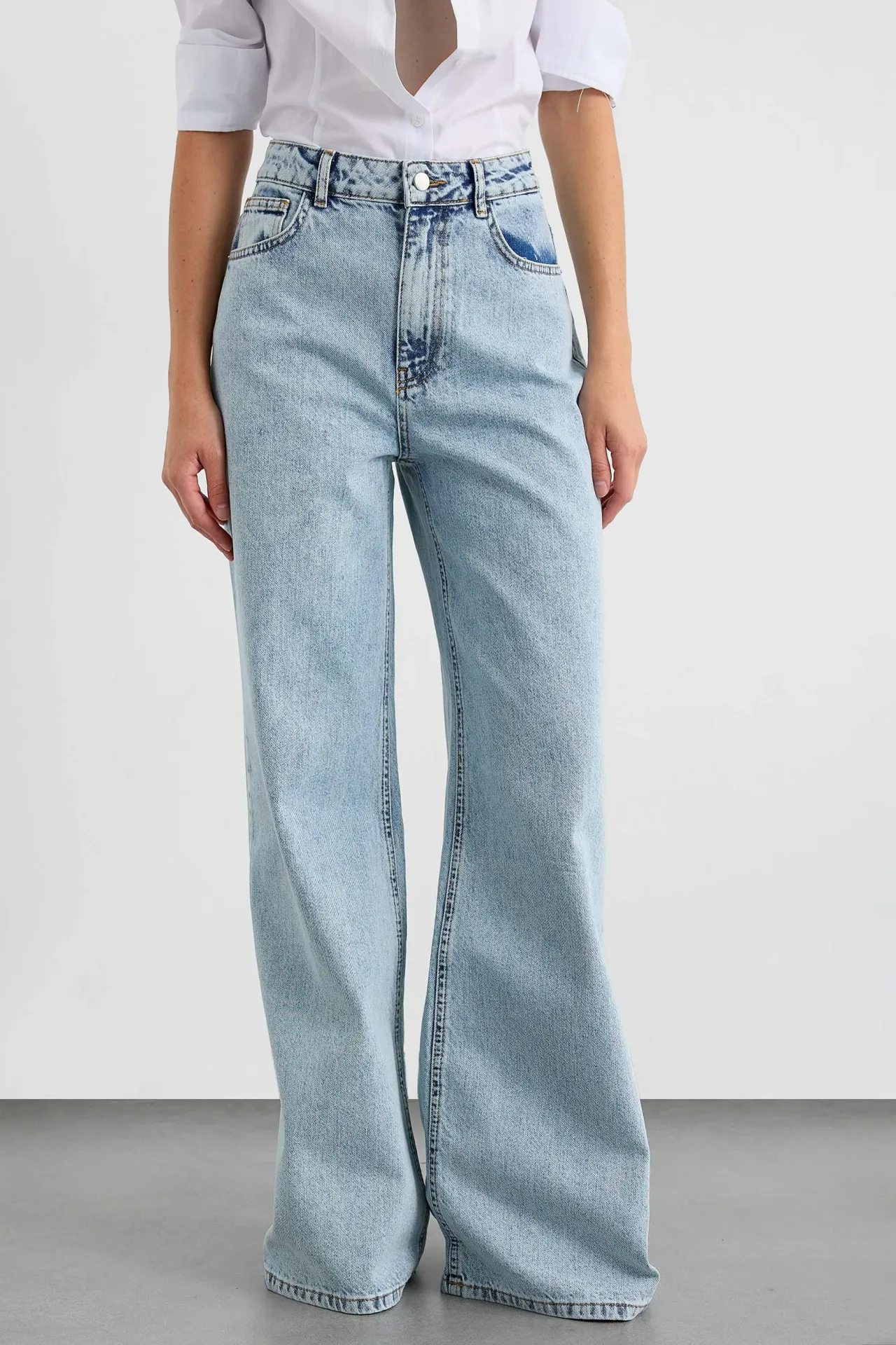 High Waist Straight Leg Jeans