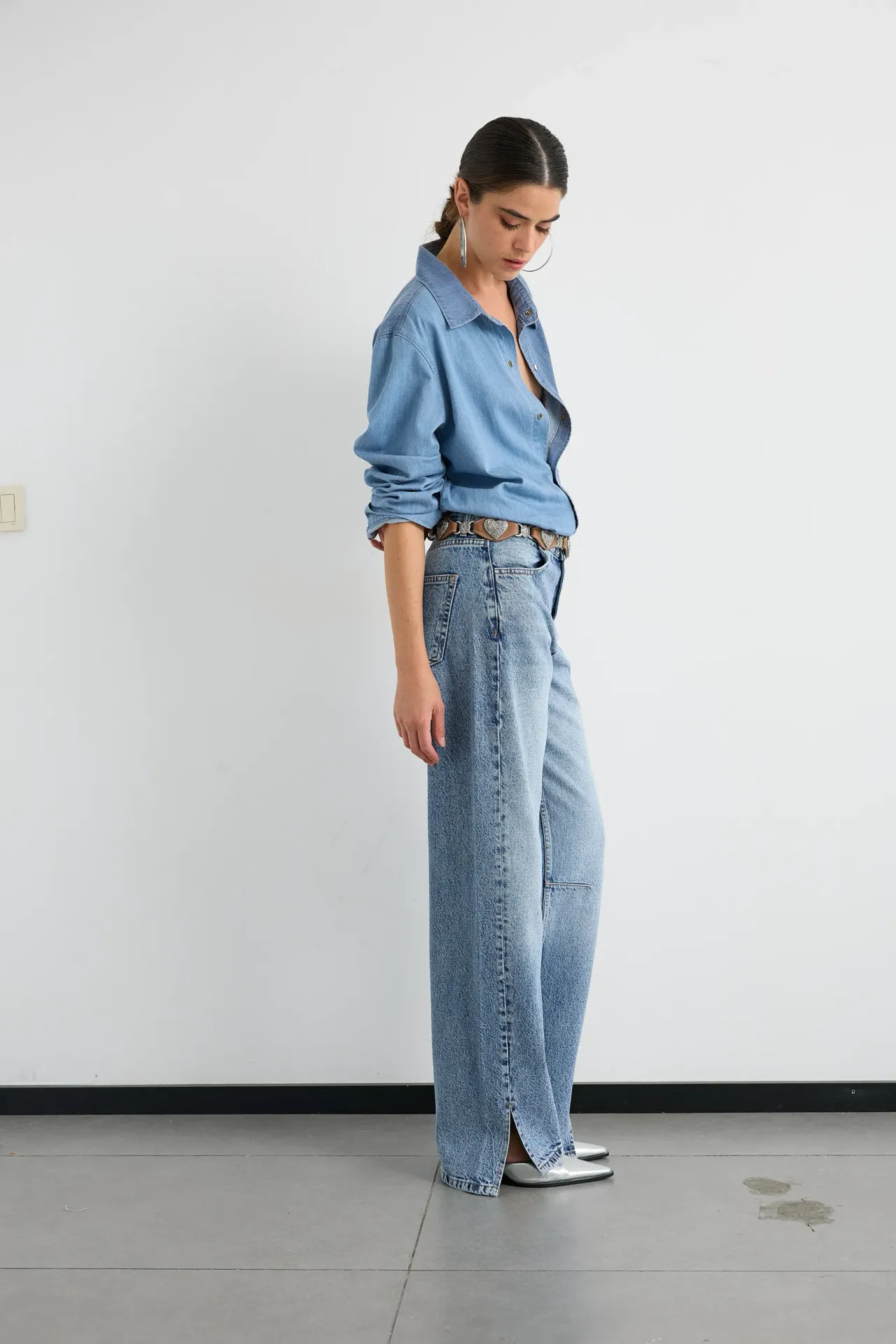 Mid Rise Side Slit Straight Leg Jeans