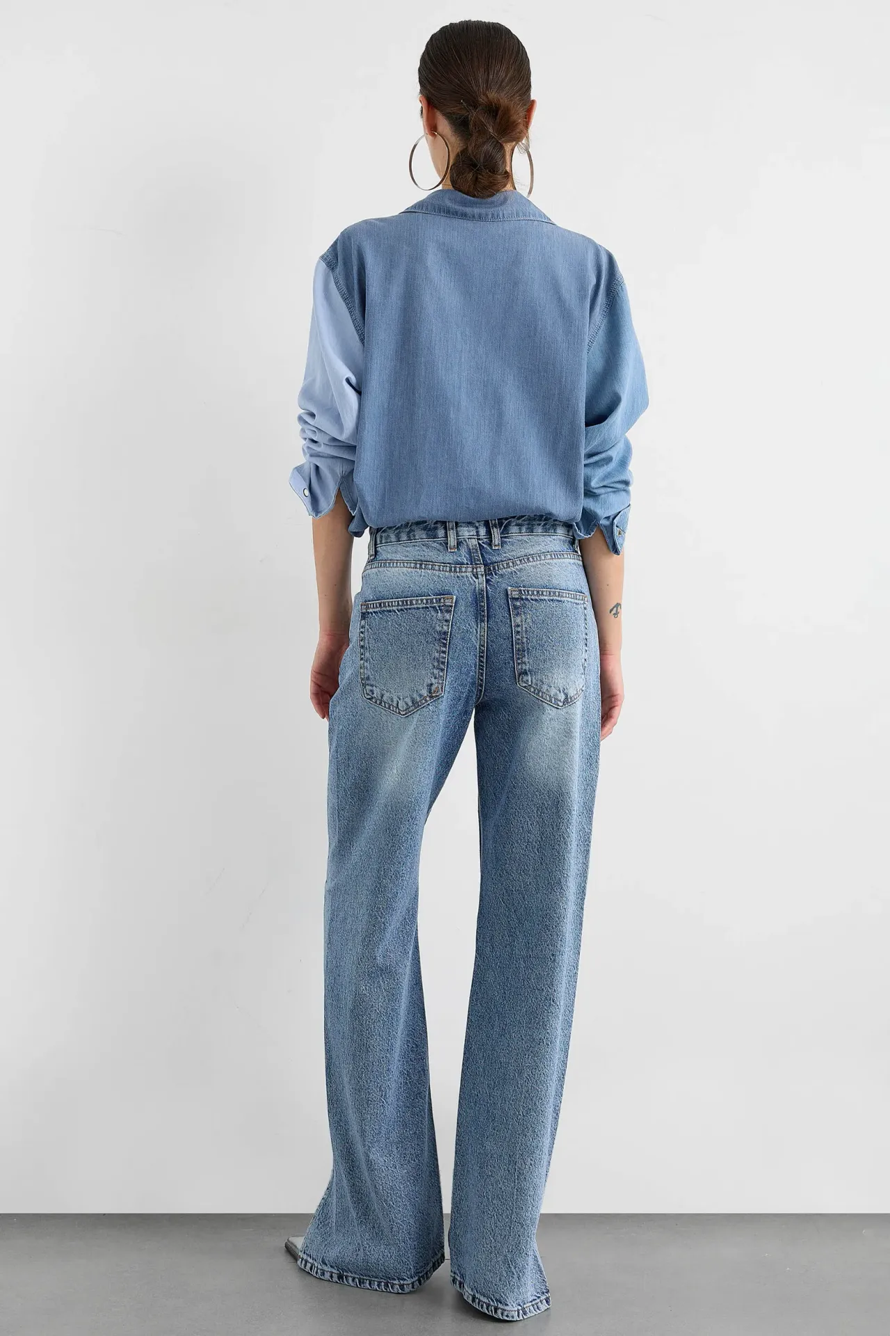 Mid Rise Side Slit Straight Leg Jeans