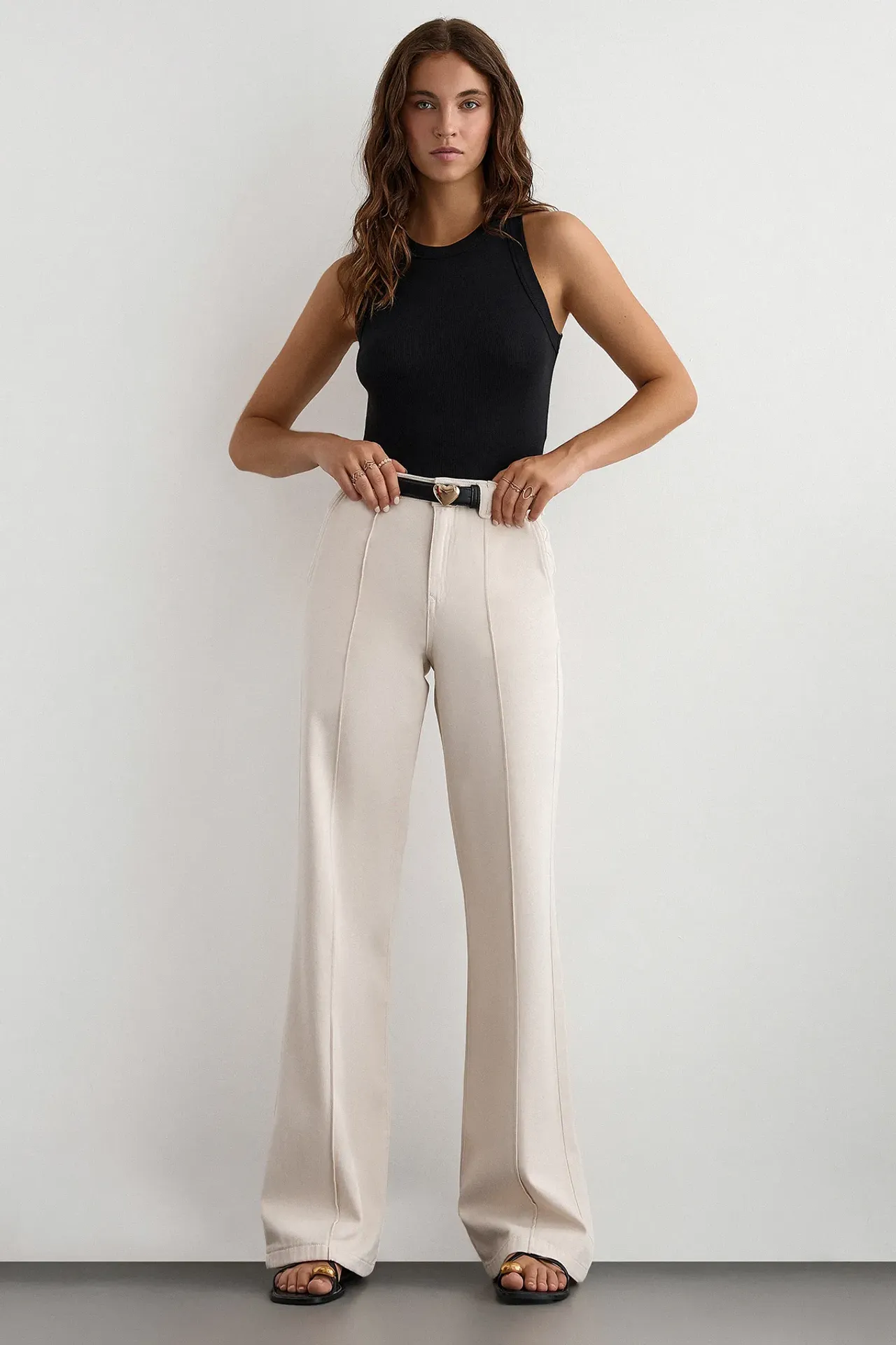Mid-Rise Wide-Leg Pants with Pintuck Detail
