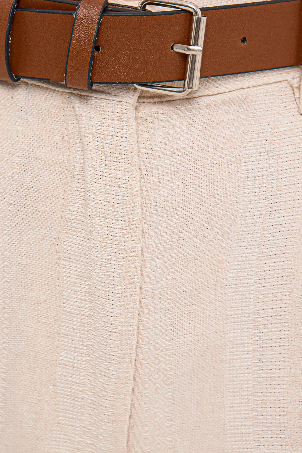 High-Waist Pleated Linen Shorts with Belt