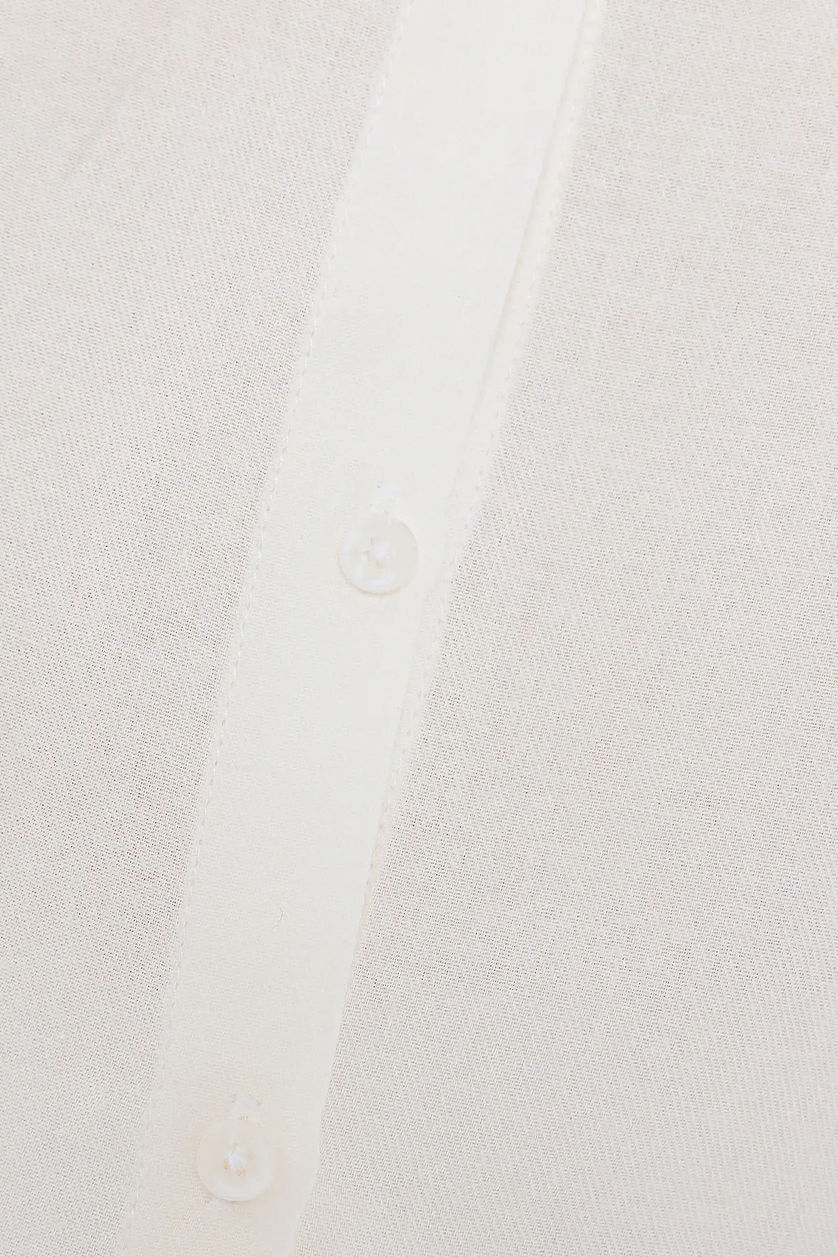 Classic Buttoned Long Sleeve Shirt 5