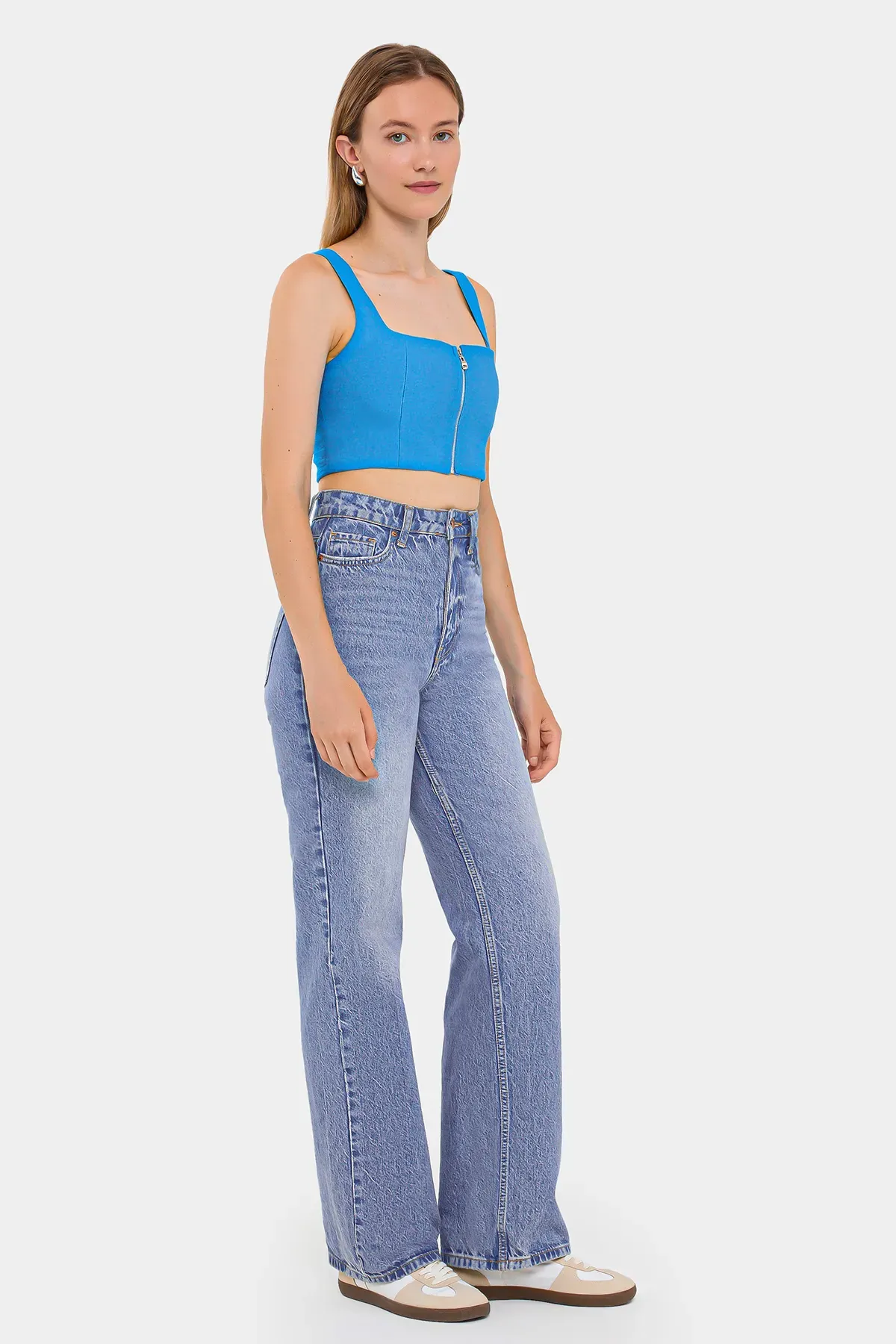 Square Neck Sleeveless Cropped Top with Zip Detail 3