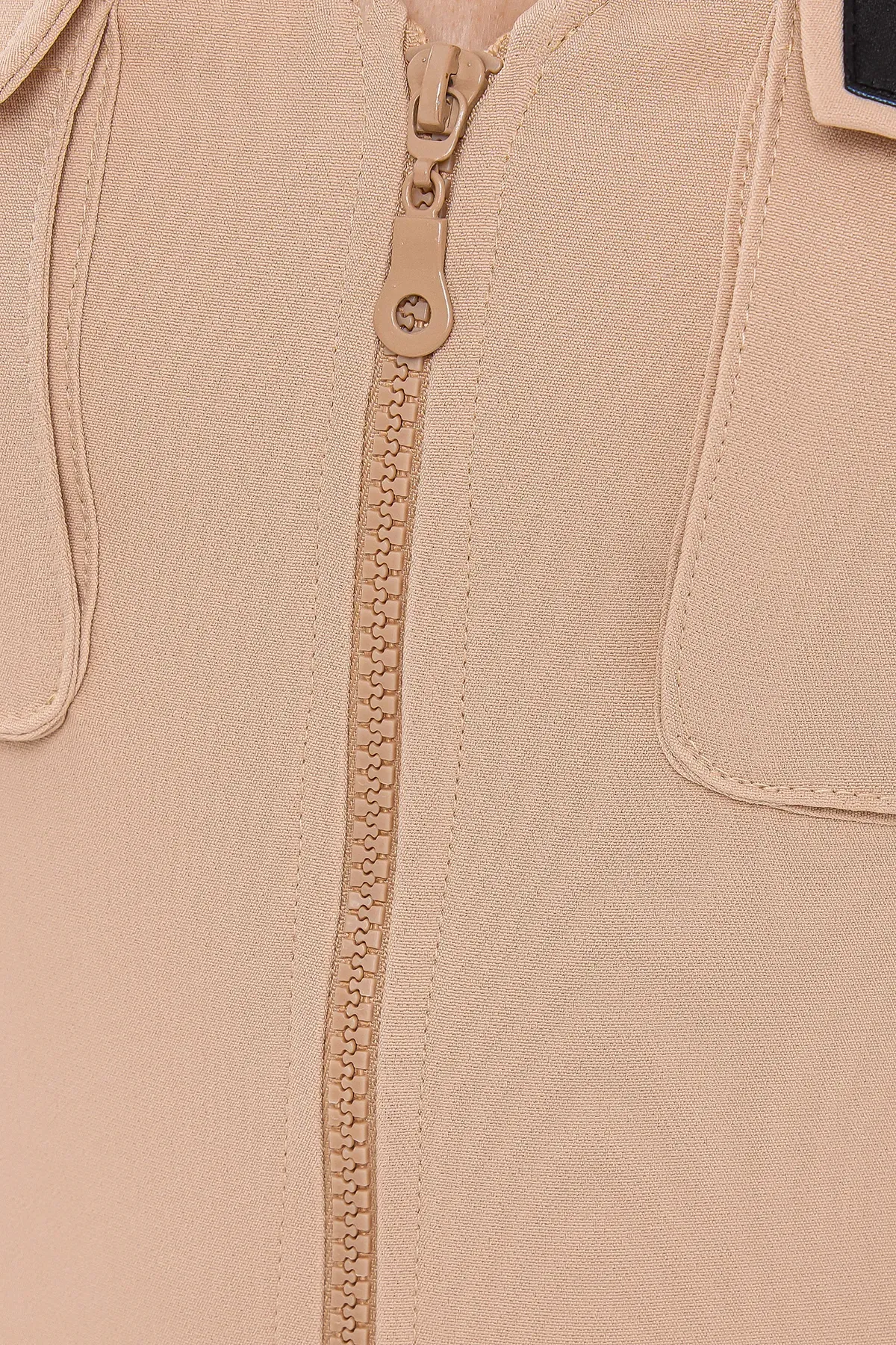 Zippered V-Neck Cropped Waistcoat 5