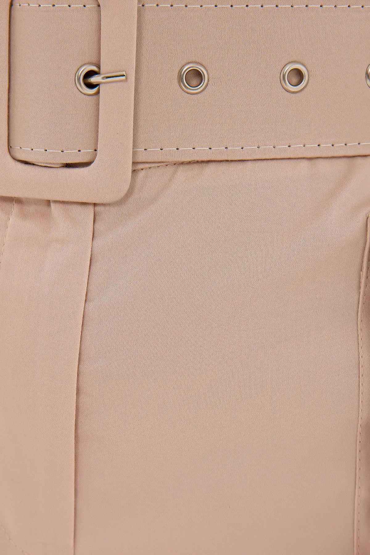 Cotton High-Waist Shorts with Pocket and Belt Detail 5