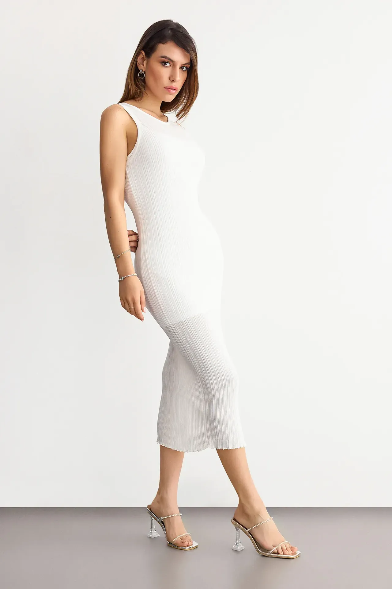 Sleeveless Knitted Textured Midi Dress with Side-Slit