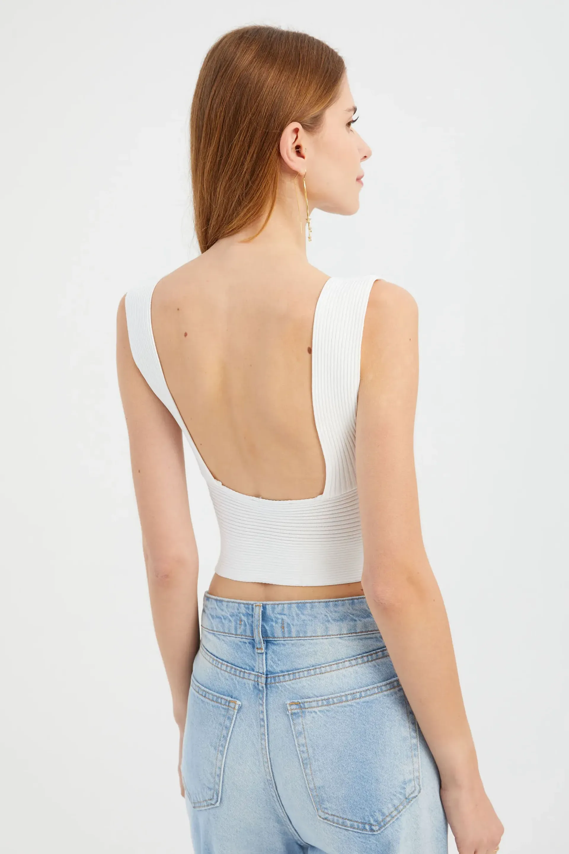 White V-neck Ribbed Knit Open Back Crop Top Women