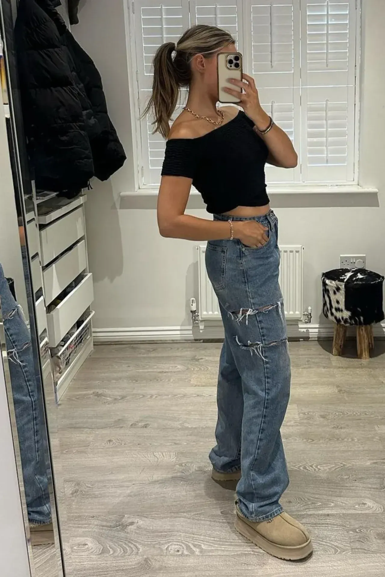Off Shoulder Short Sleeve Crop Top