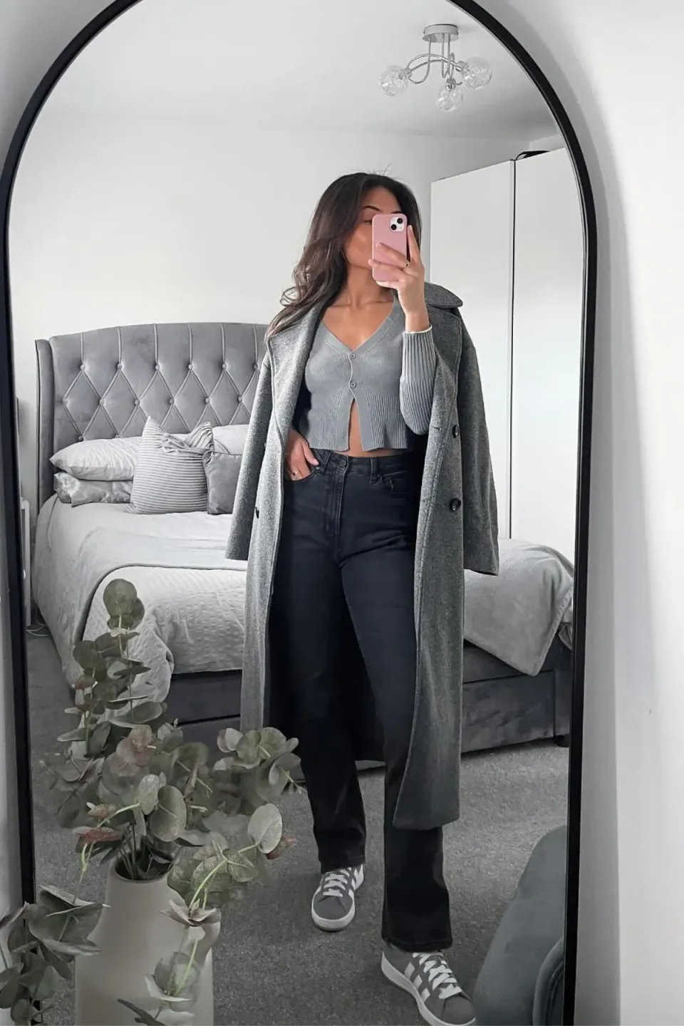 Solid V Neck Cropped Cardigan