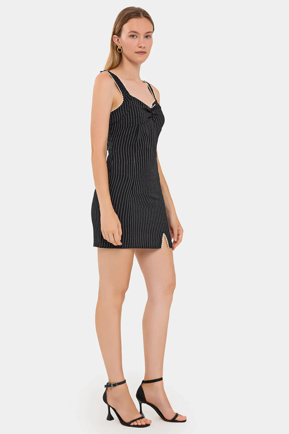Sleeveless Striped Mini Dress with Bow Detail and Slit 3