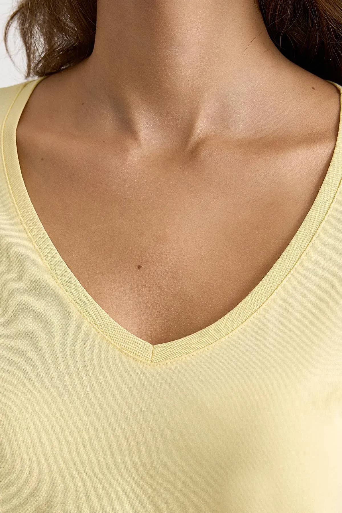 Short Sleeve V-Neck T-Shirt 5