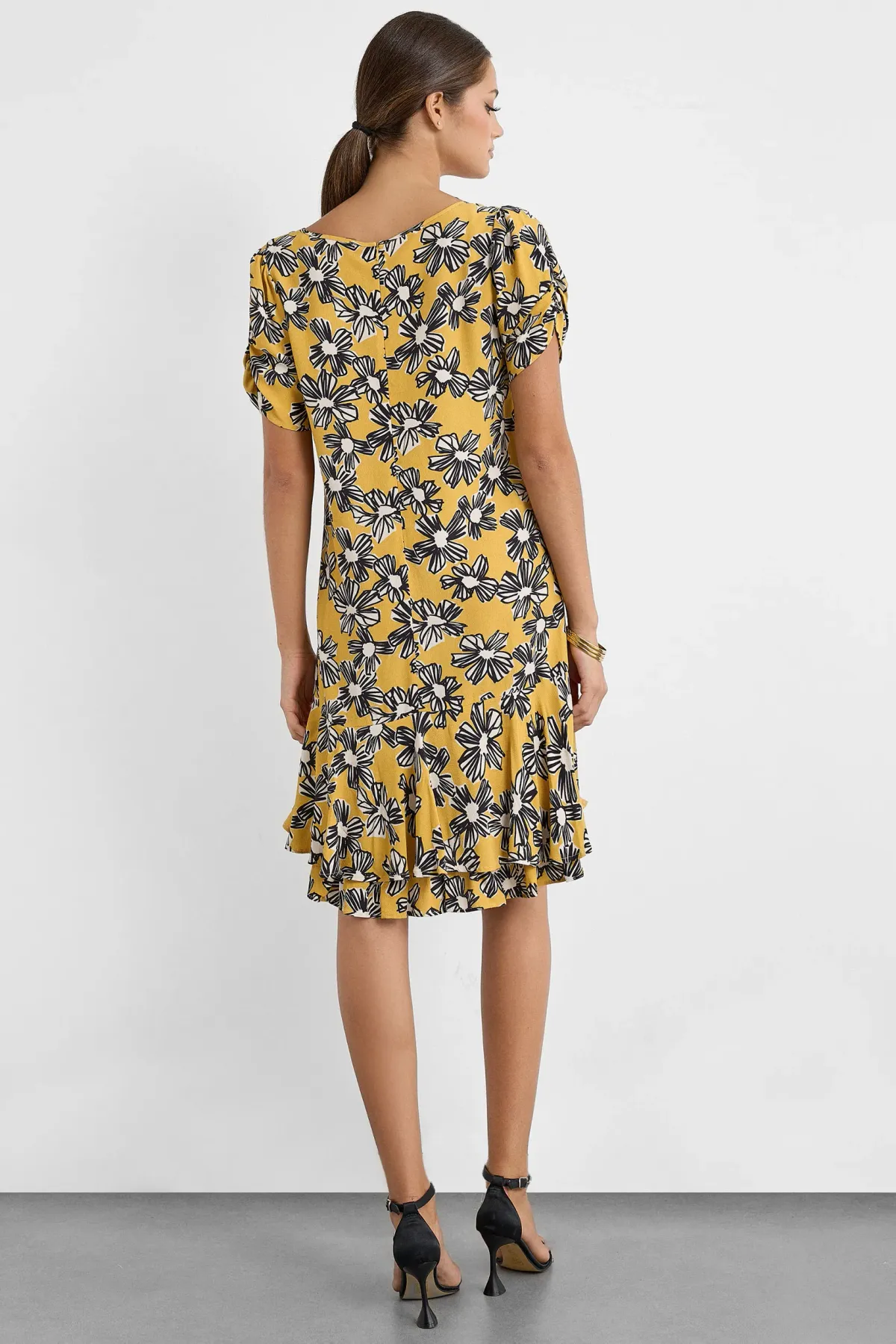 Short Sleeve Printed Mini Dress 4