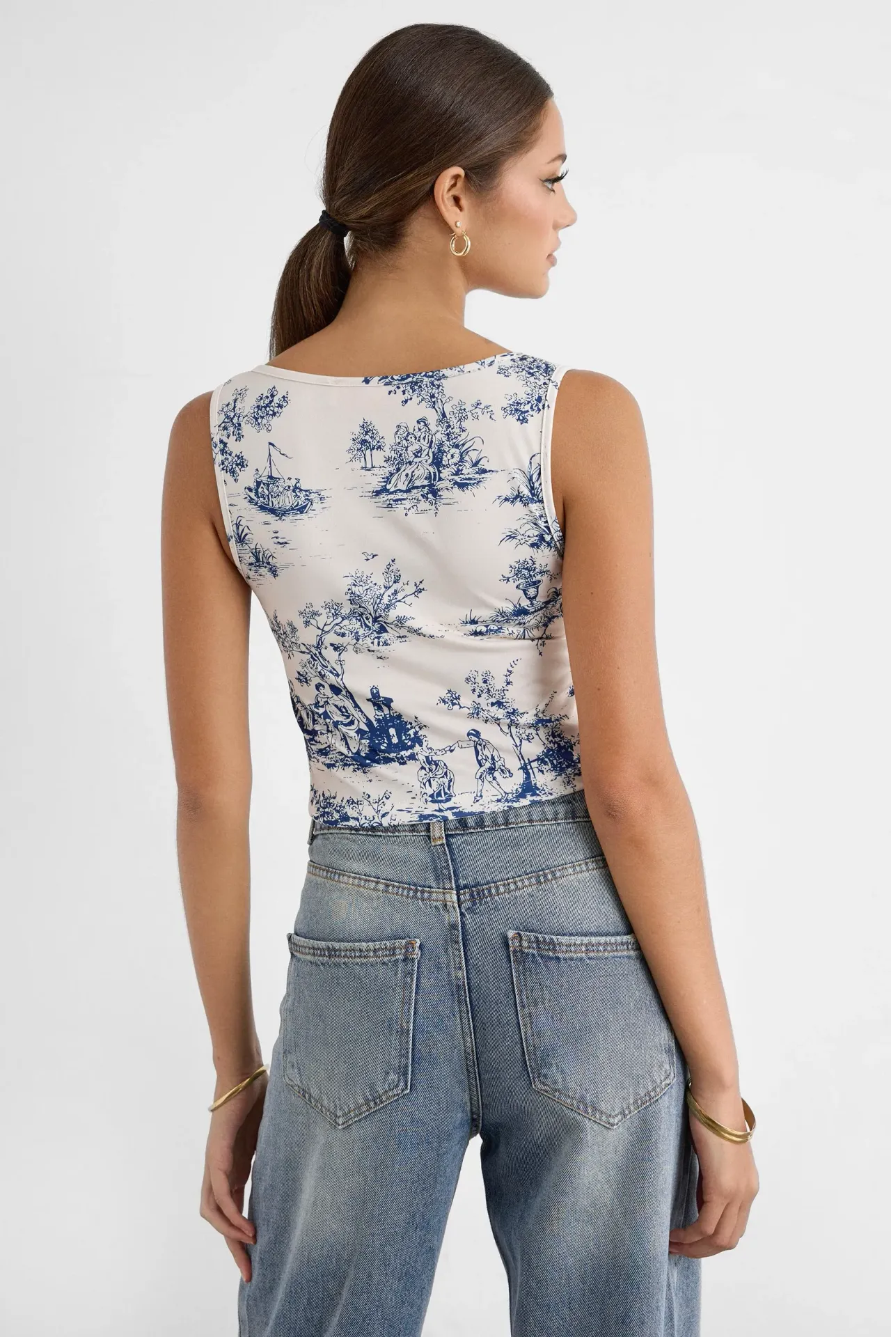Sleeveless Printed Blouse