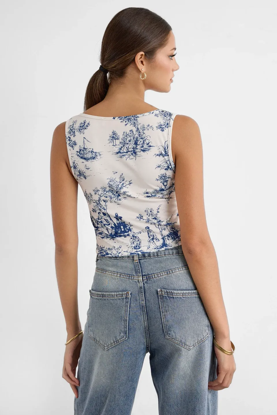 Sleeveless Printed Blouse 6