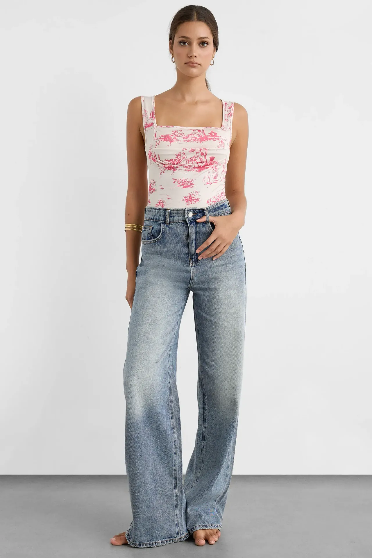 Sleeveless Printed Blouse