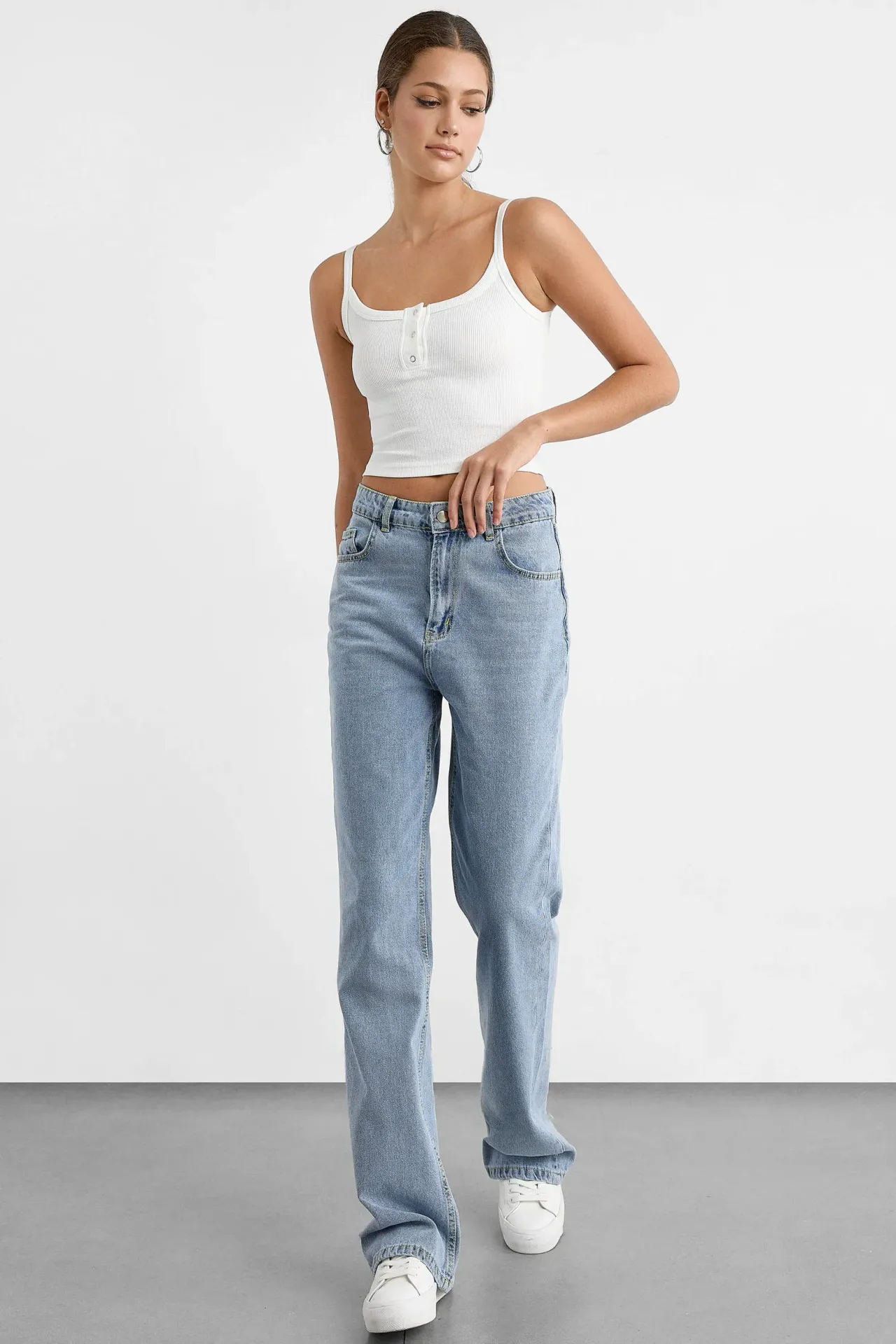 Sleeveless Ribbed Camisole with Snap Detail