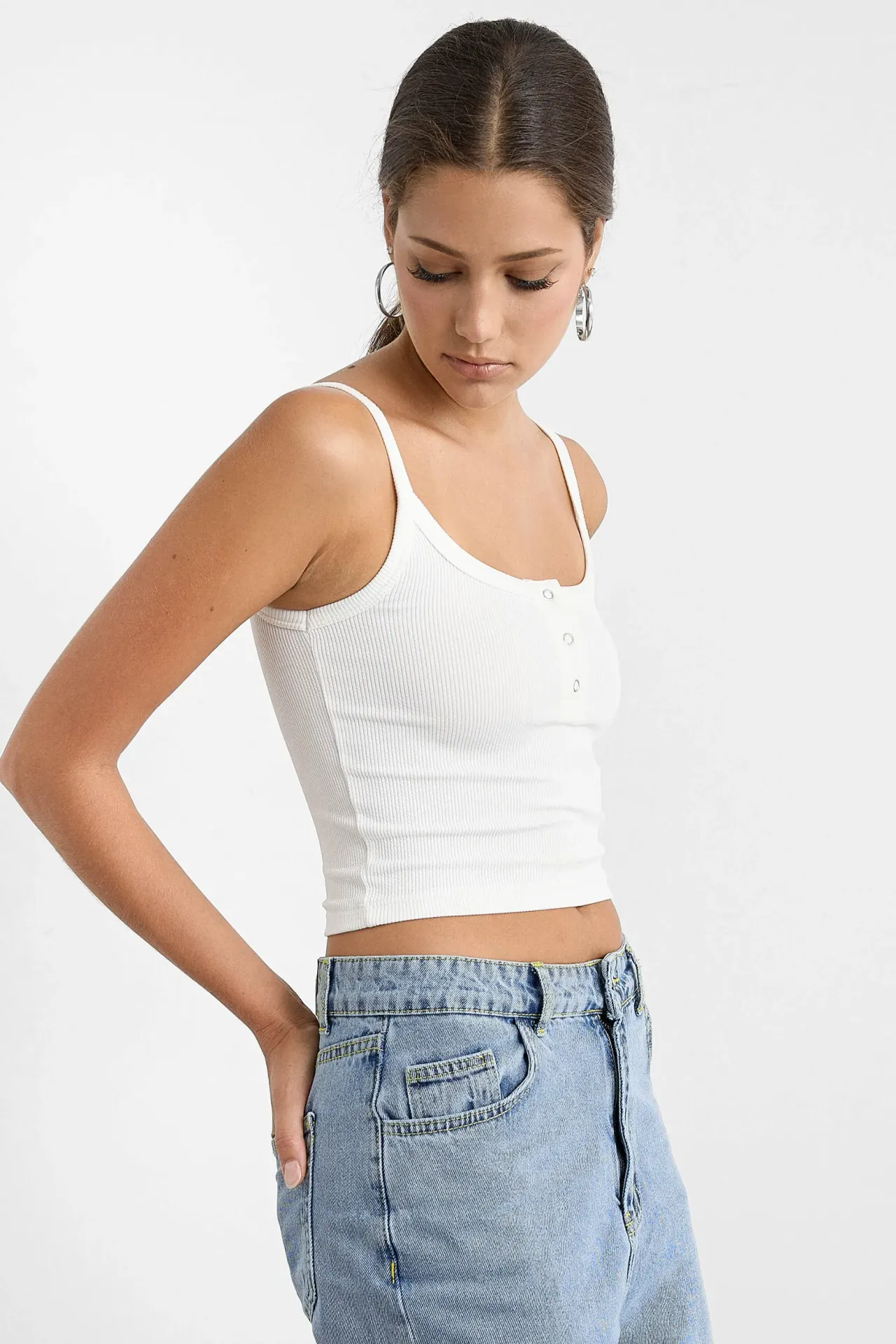 Sleeveless Ribbed Camisole with Snap Detail