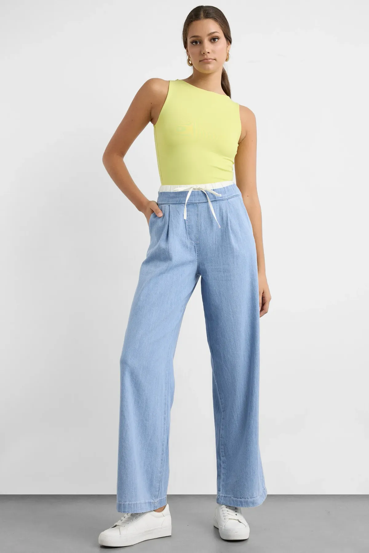 Straight-Leg Pants with Double Belt 1