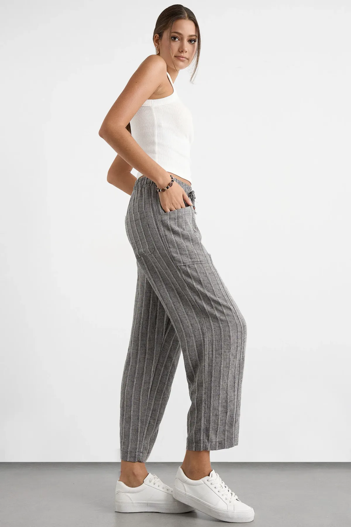 Striped Elastic Waist Straight-Leg Pants 3
