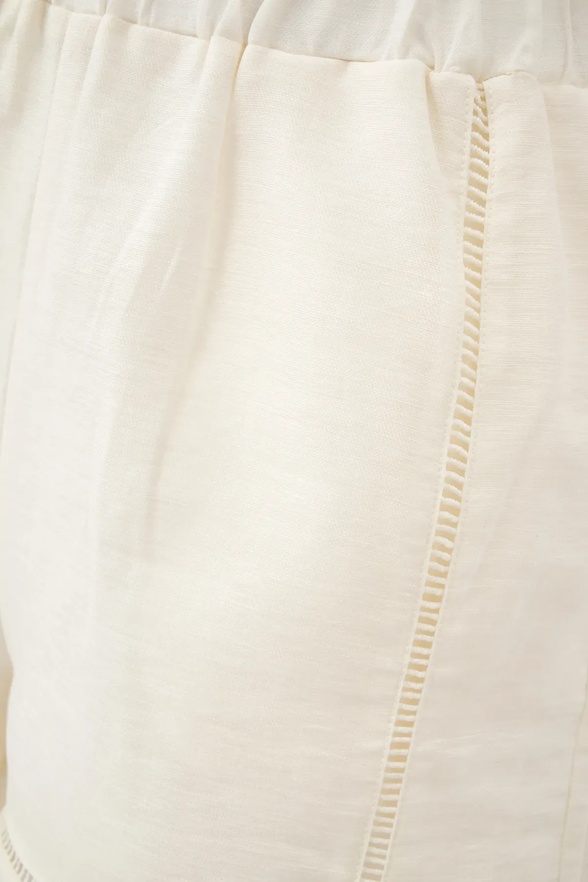 Linen Shorts with Cutout Detail  6